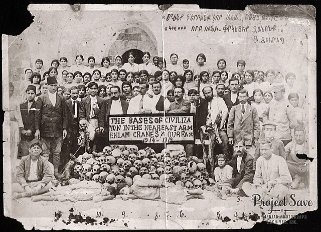 https://commons.wikimedia.org/wiki/File:Armenian_Genocide_Urfa_victim_burial.jpg